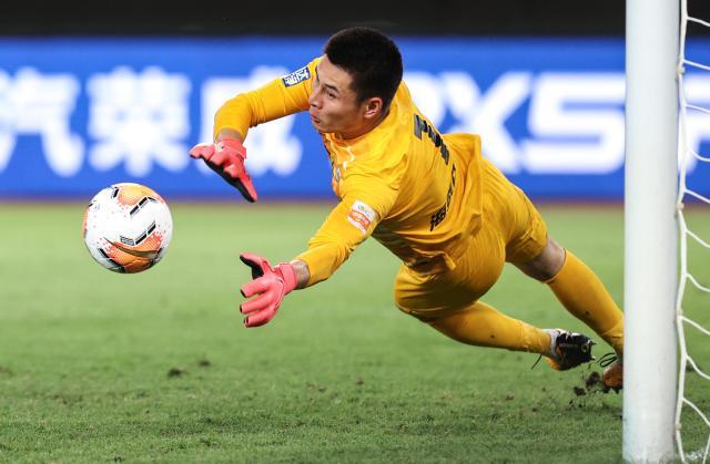 世界杯官方直播软件下载-海港完善门将储备欲引进杜佳 为同时双线作战考虑