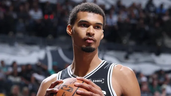 世界杯官方直播软件下载-美媒：NBA总决赛历史上从未有球队主场0-2落后后最终夺冠